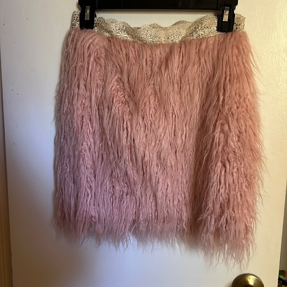 Free People faux fur pink skirt
